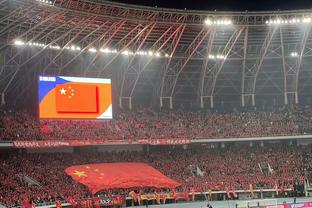 张庆鹏：重回五棵松看到冠军旗帜是一种激励 多向冠军球队学习